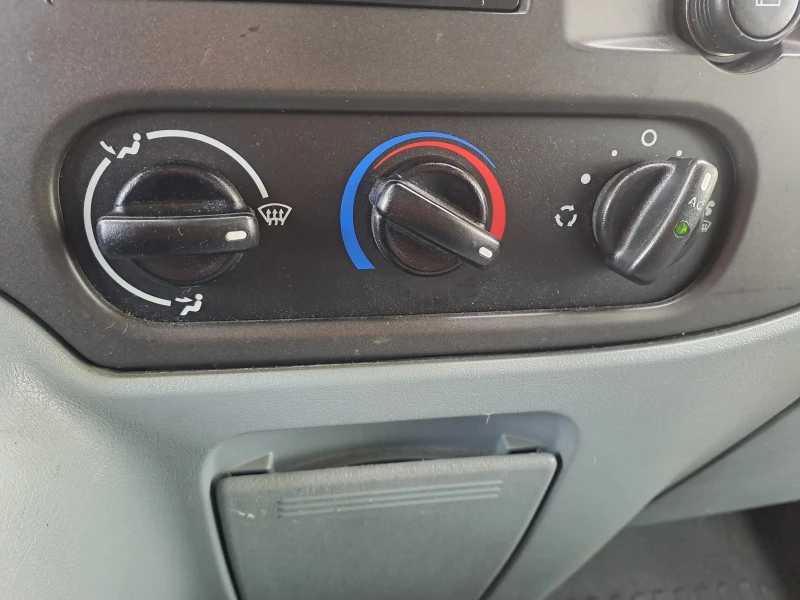 Ford Transit 2.2 TDCI, снимка 11 - Бусове и автобуси - 53235851