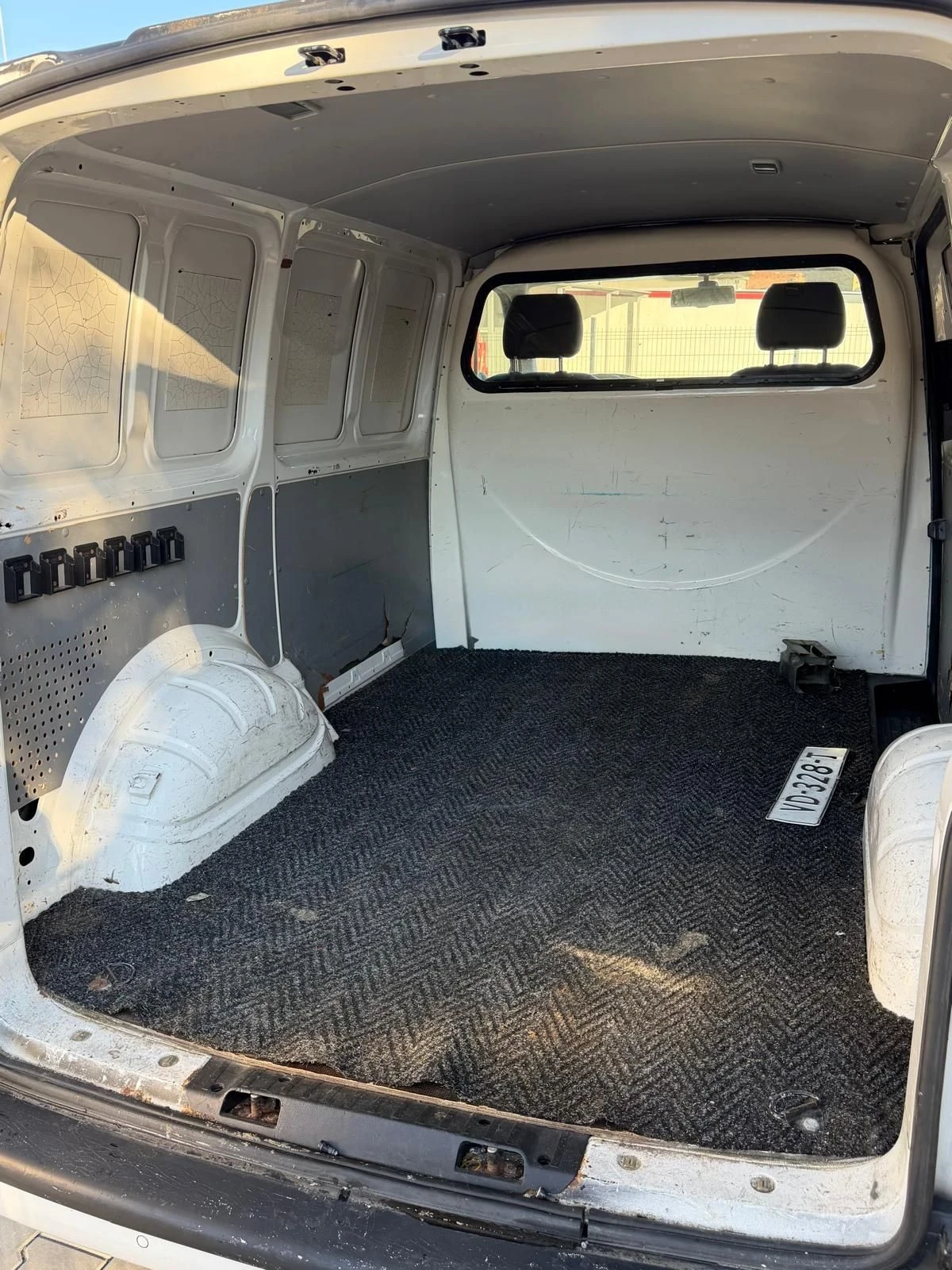 VW Transporter 2.0TDI , снимка 7 - Бусове и автобуси - 56628108