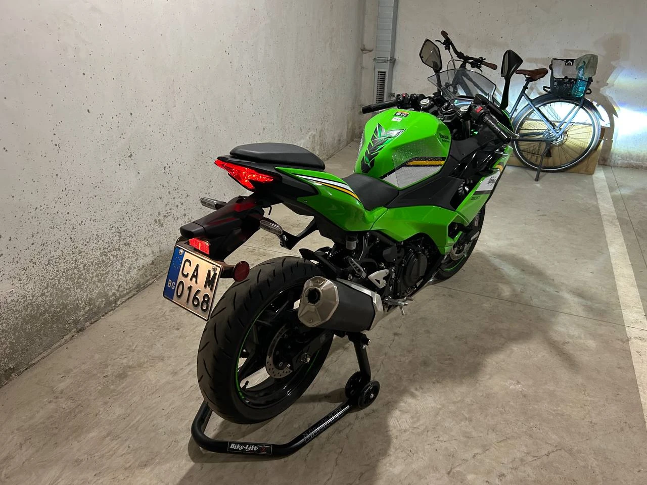Kawasaki Ninja 500 SE 2025г - изображение 2