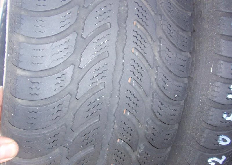 Гуми Всесезонни 205/55R16, снимка 3 - Гуми и джанти - 5257009