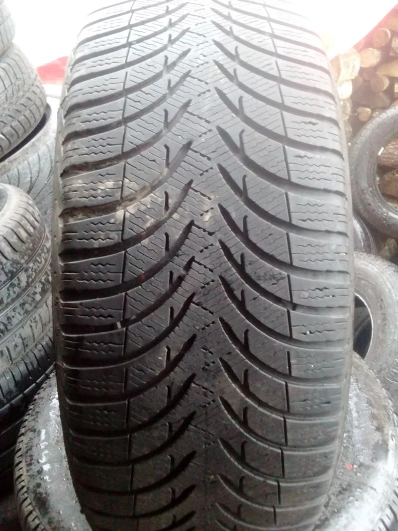 Гуми Зимни 225/45R17, снимка 1 - Гуми и джанти - 20465734