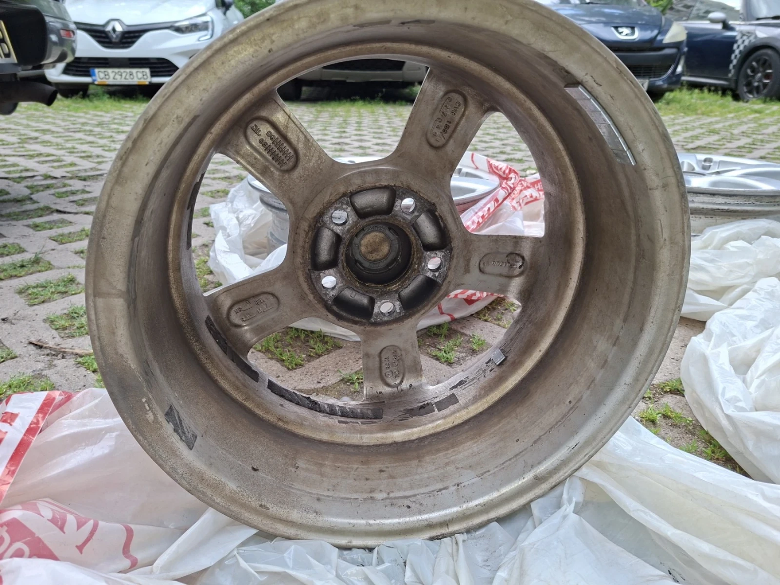������ | Mobile.bg � ����������� 17