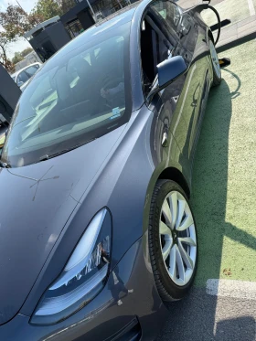 Tesla Model 3 Long Range, снимка 3