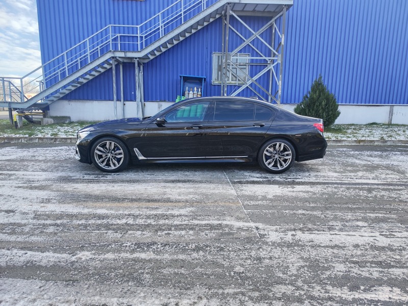 BMW 740 M Performance, снимка 3 - Автомобили и джипове - 44456864