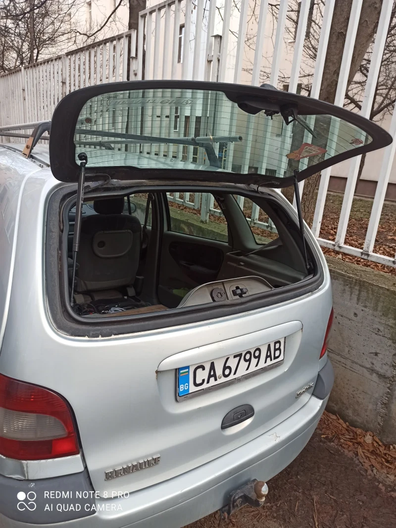 Renault Scenic, снимка 4 - Автомобили и джипове - 48836697