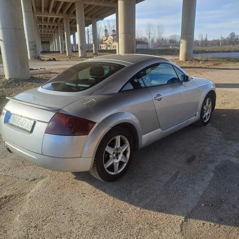 Audi Tt, снимка 4 - Автомобили и джипове - 49423187