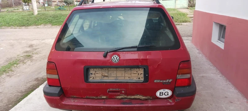 VW Golf 1.9 TDI, снимка 5 - Автомобили и джипове - 49483879