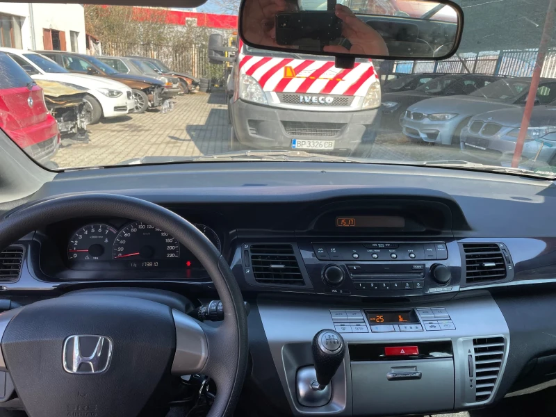 Honda Fr-v 1.8, снимка 5 - Автомобили и джипове - 52392231