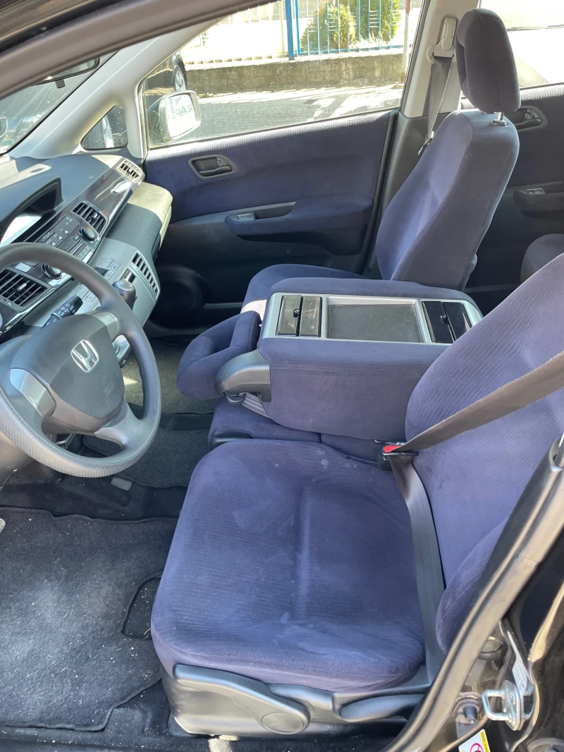 Honda Fr-v 1.8, снимка 8 - Автомобили и джипове - 52392231