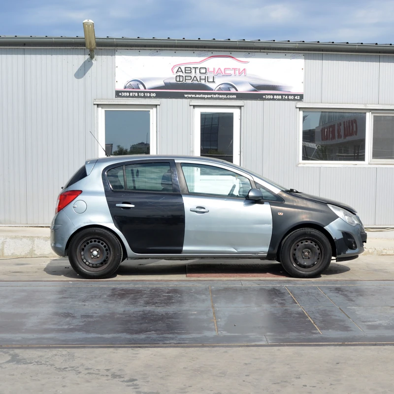 Opel Corsa 1.2 i, снимка 2 - Автомобили и джипове - 51245817