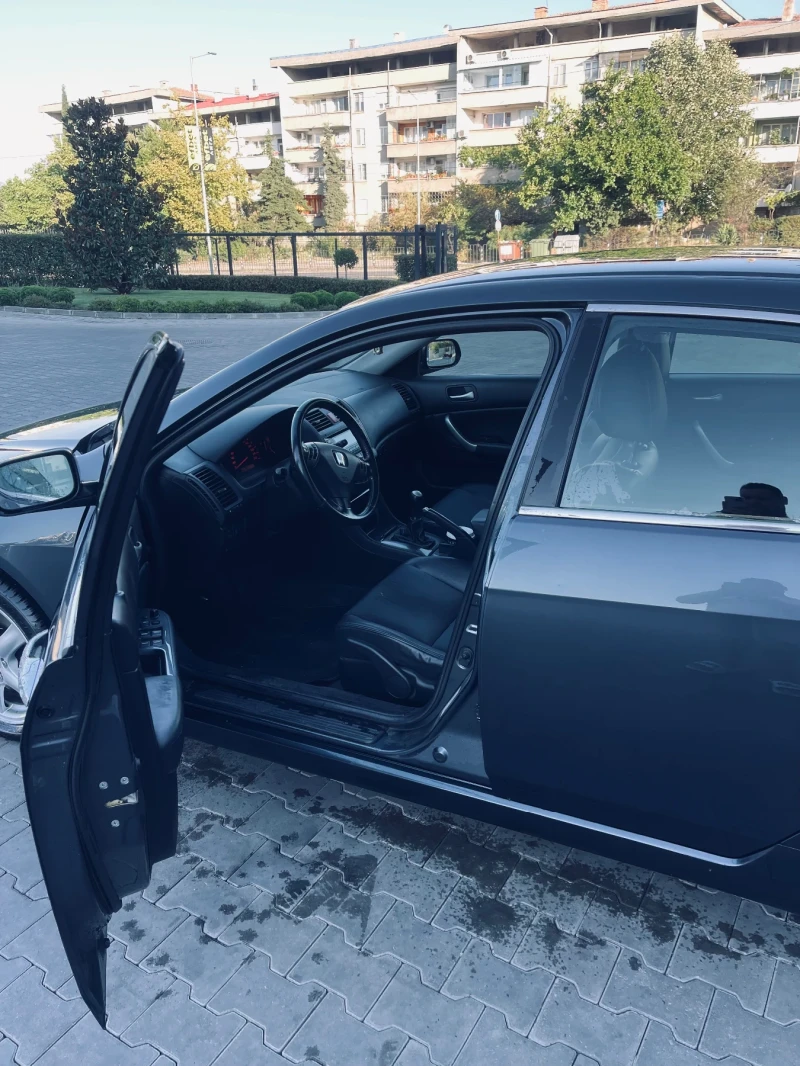 Honda Accord, снимка 4 - Автомобили и джипове - 52513278