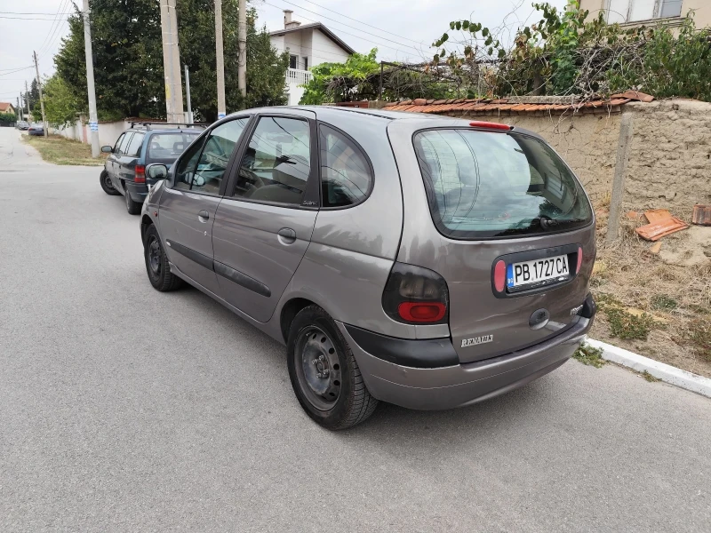 Renault Scenic, снимка 3 - Автомобили и джипове - 52890500
