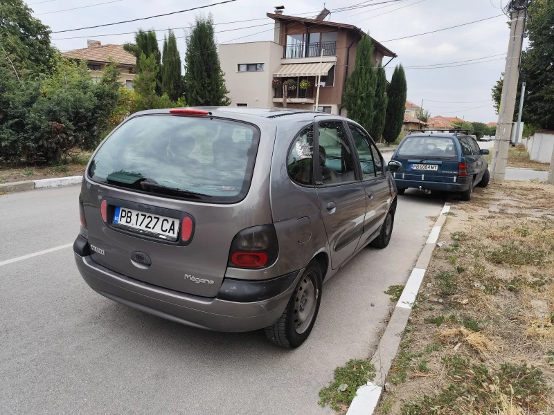 Renault Scenic, снимка 4 - Автомобили и джипове - 52890500