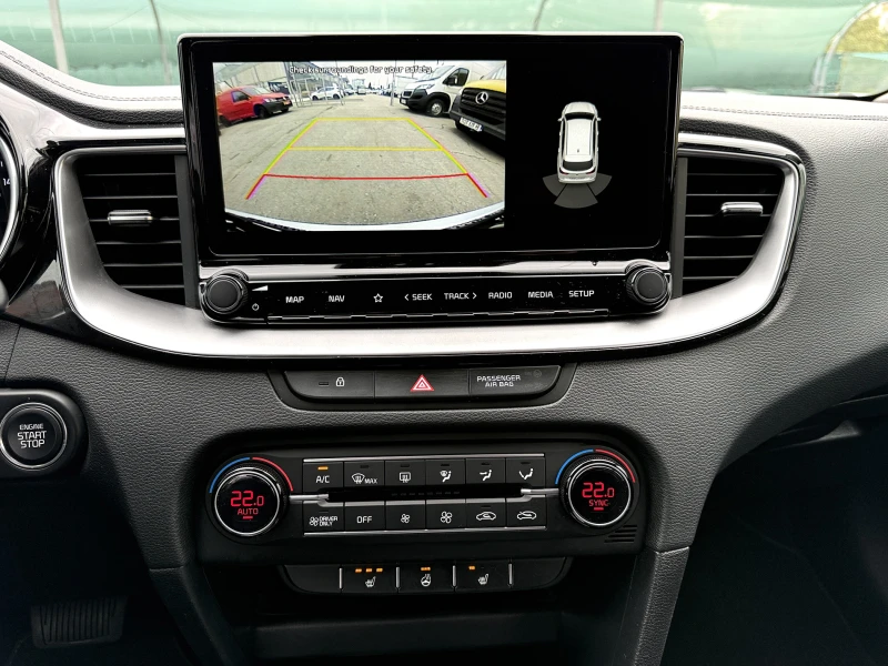 Kia Ceed 1.6 GDI Plug-in Hybrid, снимка 10 - Автомобили и джипове - 52040759