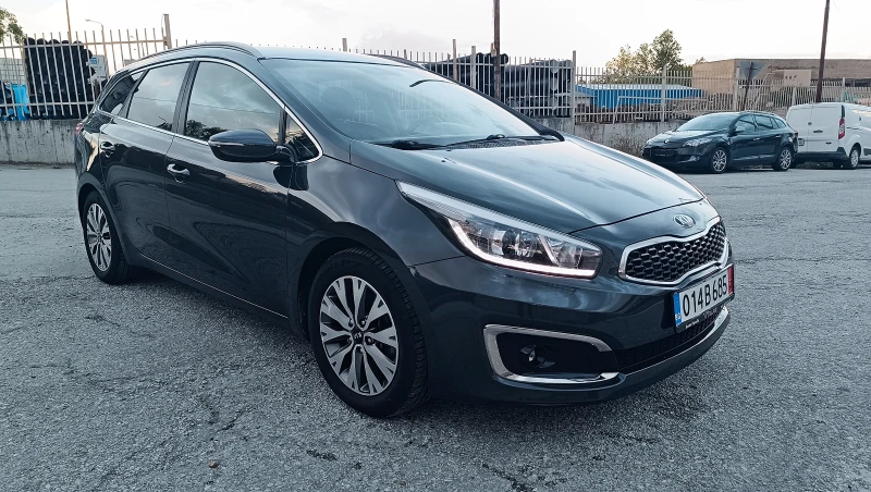 Kia Ceed 1.6CRDi Premim, снимка 7 - Автомобили и джипове - 52052403