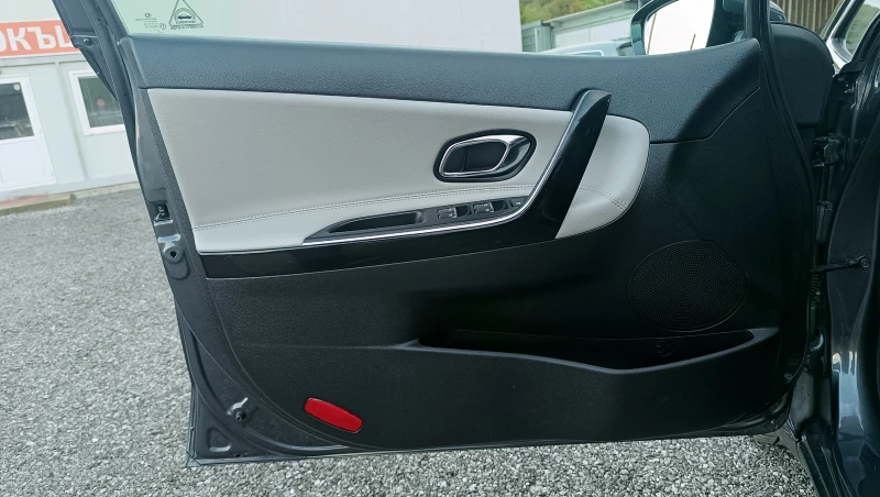 Kia Ceed 1.6CRDi Premim, снимка 12 - Автомобили и джипове - 52052403