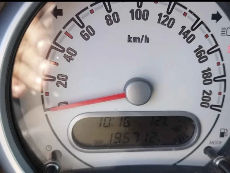 Opel Agila 1.2, снимка 6 - Автомобили и джипове - 52223501