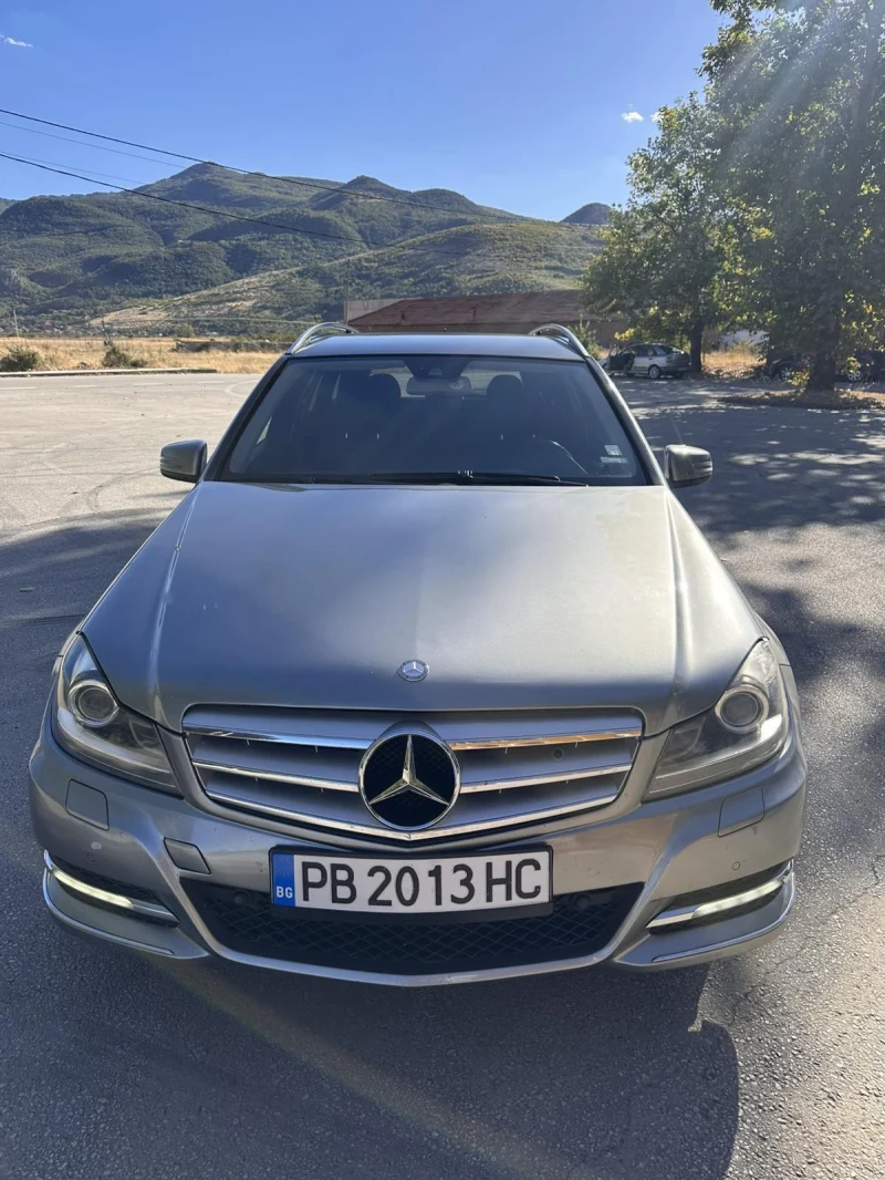 Mercedes-Benz C 220, снимка 3 - Автомобили и джипове - 52346915