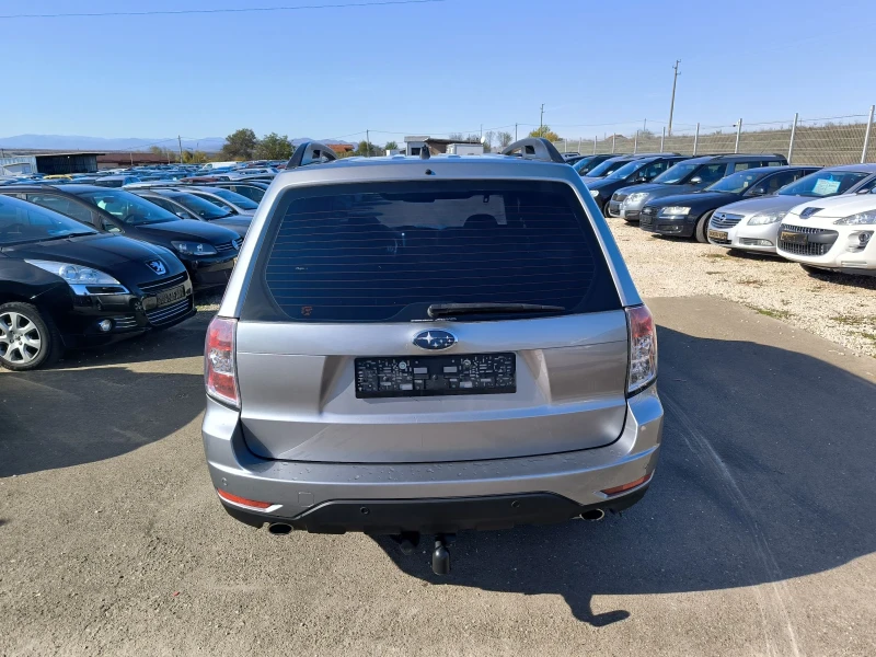 Subaru Forester 2.0i Automatic , снимка 5 - Автомобили и джипове - 52394739