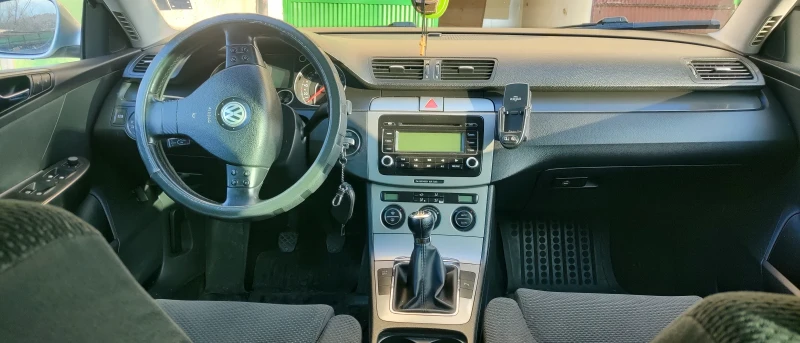 VW Passat, снимка 7 - Автомобили и джипове - 53142221