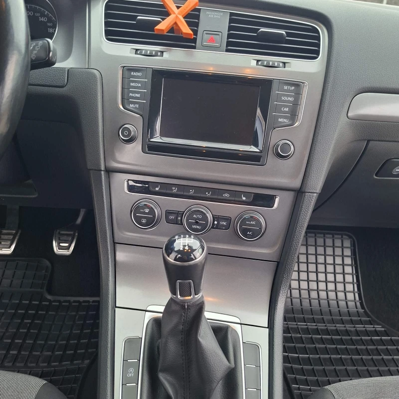VW Golf 1.6TDI 160х.км, снимка 7 - Автомобили и джипове - 53539631