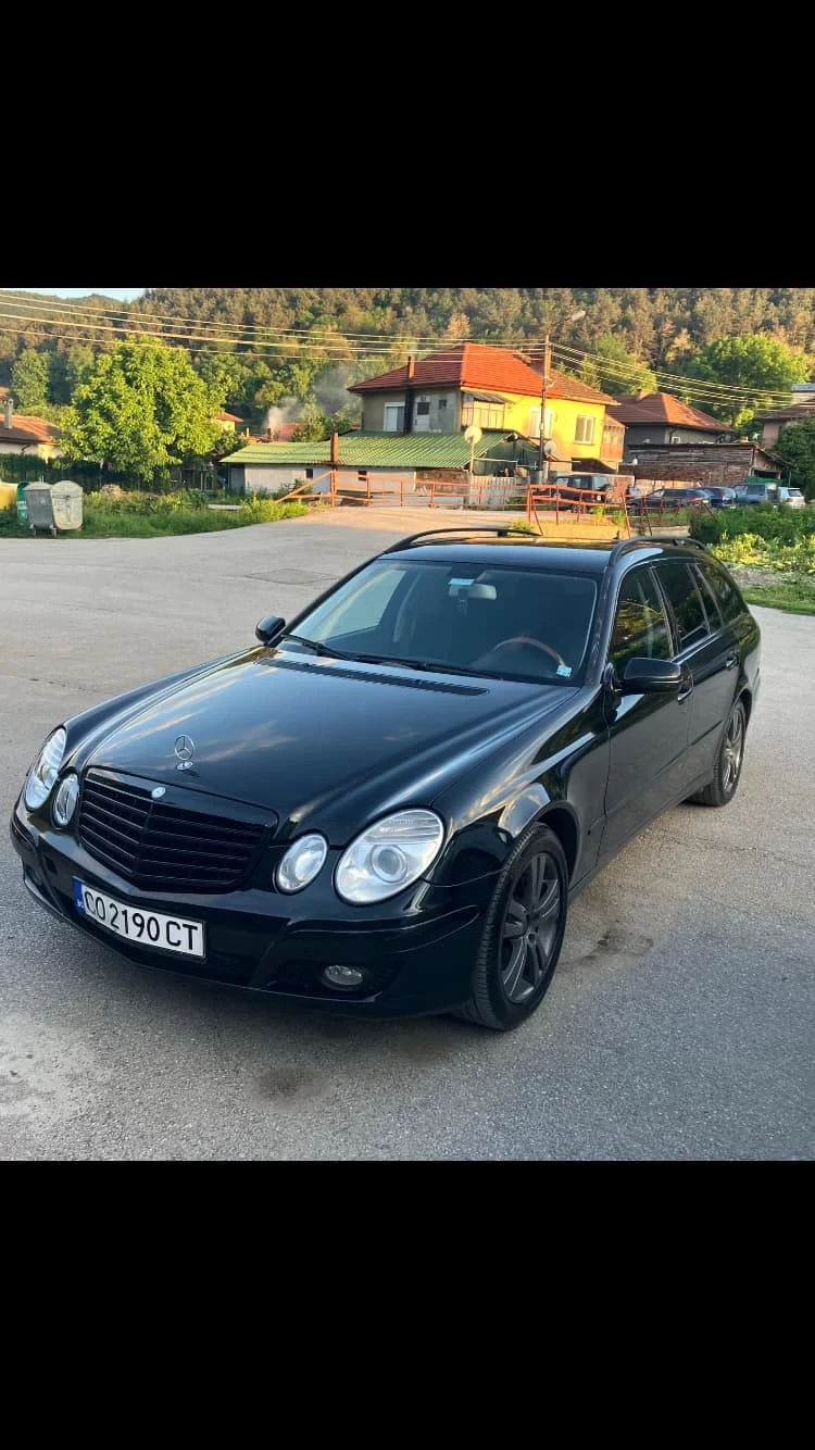 Mercedes-Benz E 200, снимка 3 - Автомобили и джипове - 47841430