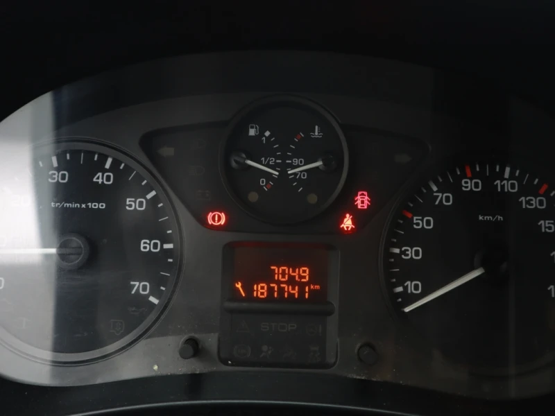 Peugeot Partner 2г. ГАРАНЦИЯ - 12900 лв. - 94995496 | Car24.bg