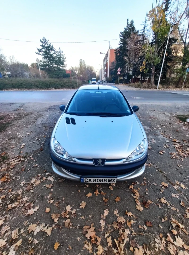 Peugeot 206 седан, първи собственик, 87300 км, снимка 6 - Автомобили и джипове - 49364975