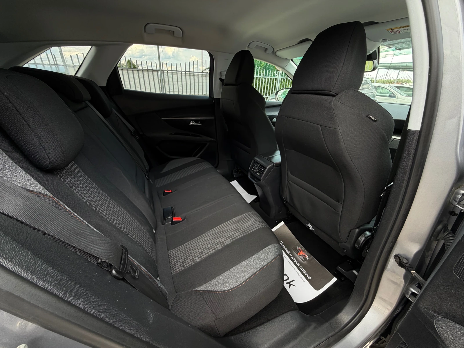 Peugeot 3008 БЕНЗИН* АВТОМАТИК* НАВИГАЦИЯ* ЕВРО* 6* * * , снимка 10 - Автомобили и джипове - 48690725