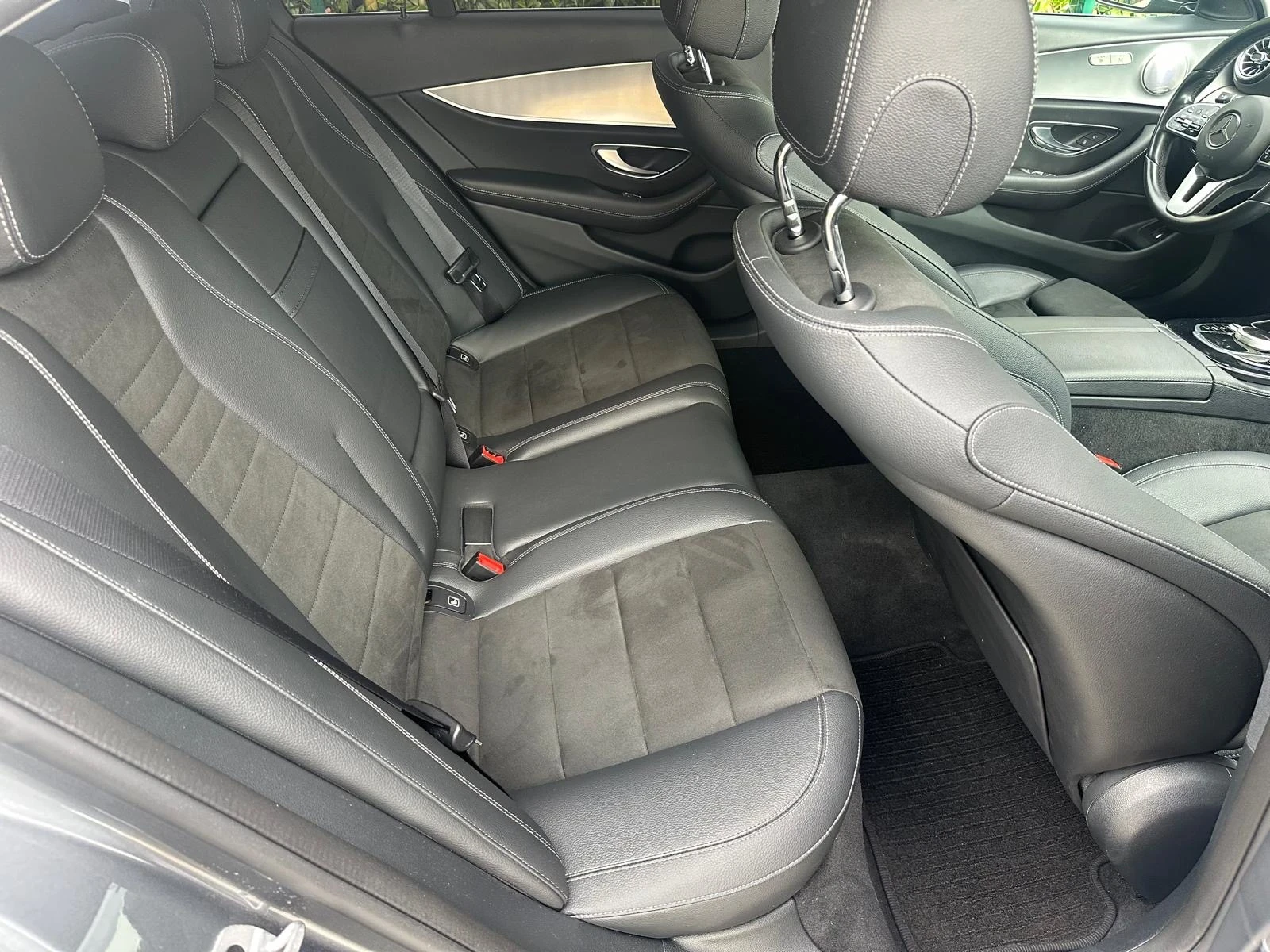 Mercedes-Benz E 400 D 4Matic* AMG*  | Mobile.bg — изображение 12