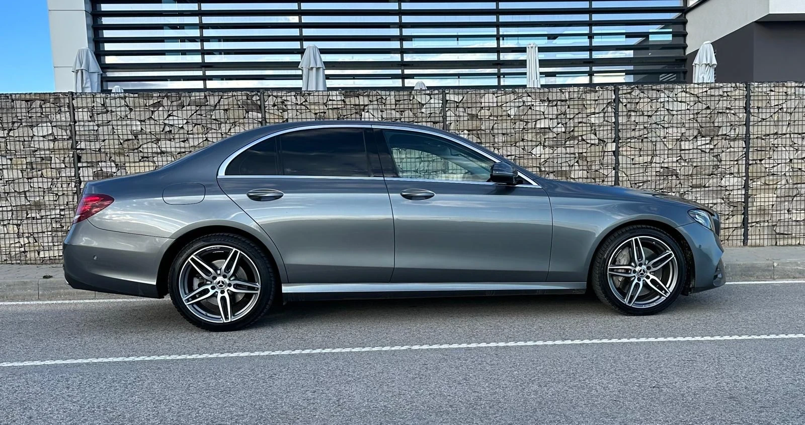 Mercedes-Benz E 400 D 4Matic* AMG*  - изображение 7