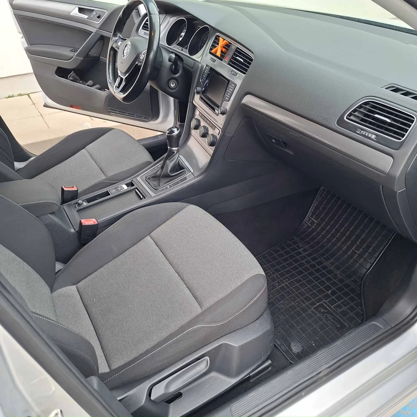 VW Golf 1.6TDI 160х.км - изображение 8