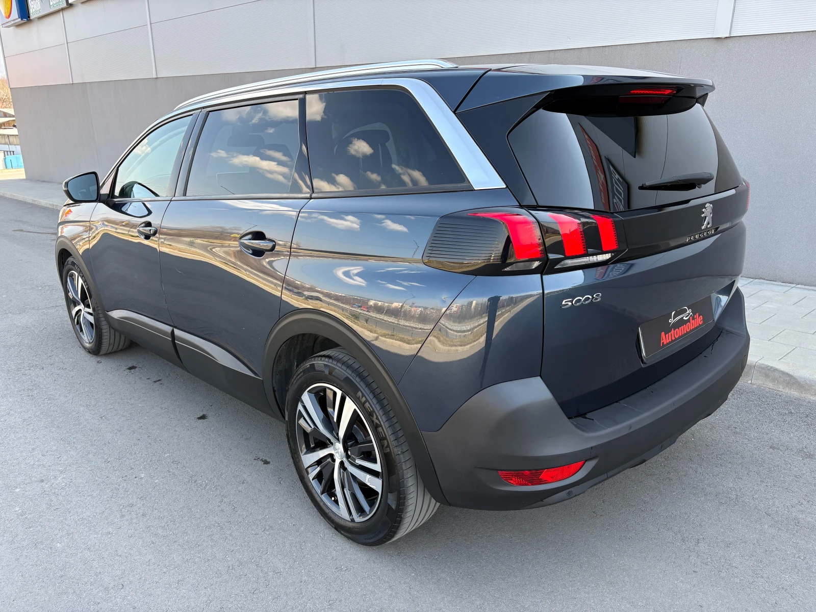 Peugeot 5008 1.5HDI, снимка 7 - Автомобили и джипове - 54905553
