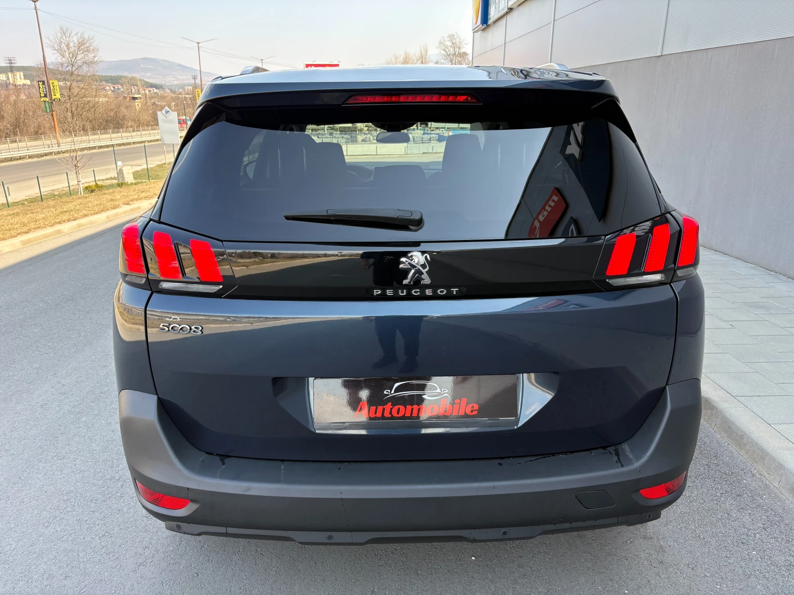 Peugeot 5008 1.5HDI, снимка 6 - Автомобили и джипове - 54905553