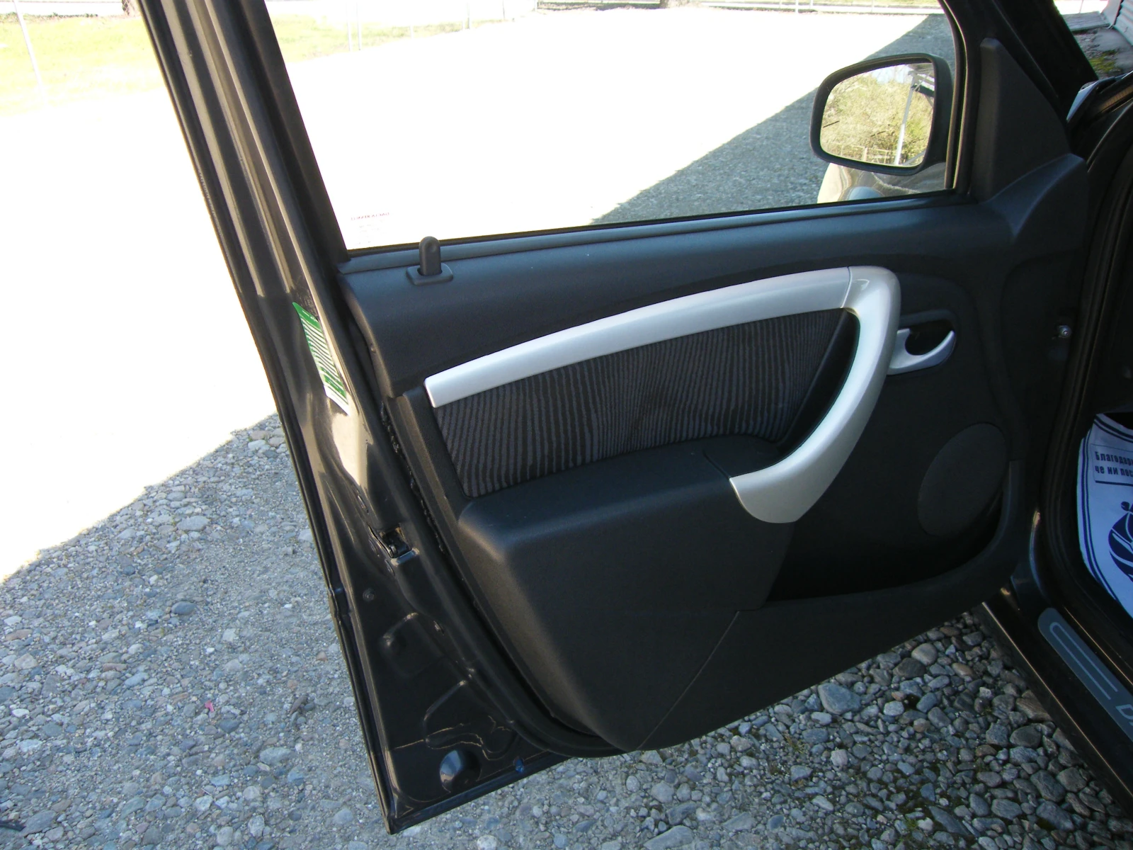 Dacia Logan 1.6i GAZ инжекцион, снимка 6 - Автомобили и джипове - 54137994