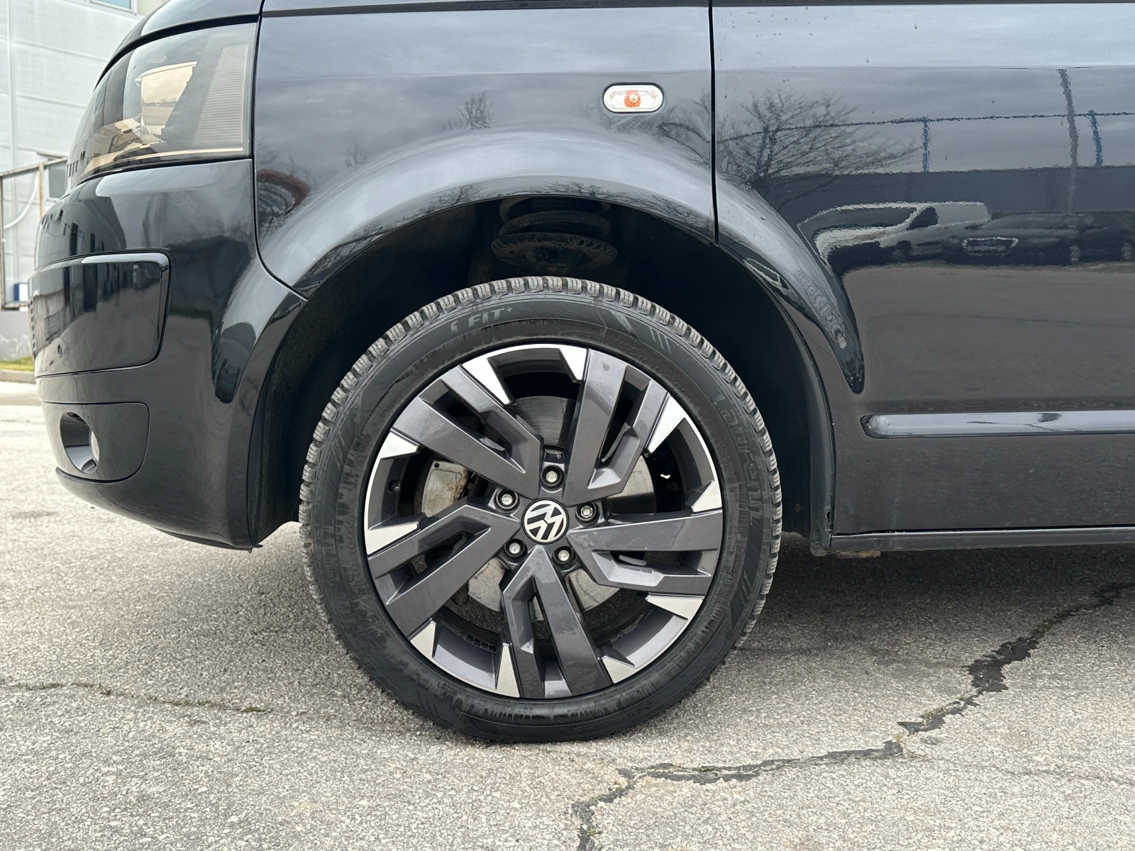 VW Multivan, снимка 8 - Автомобили и джипове - 54237815