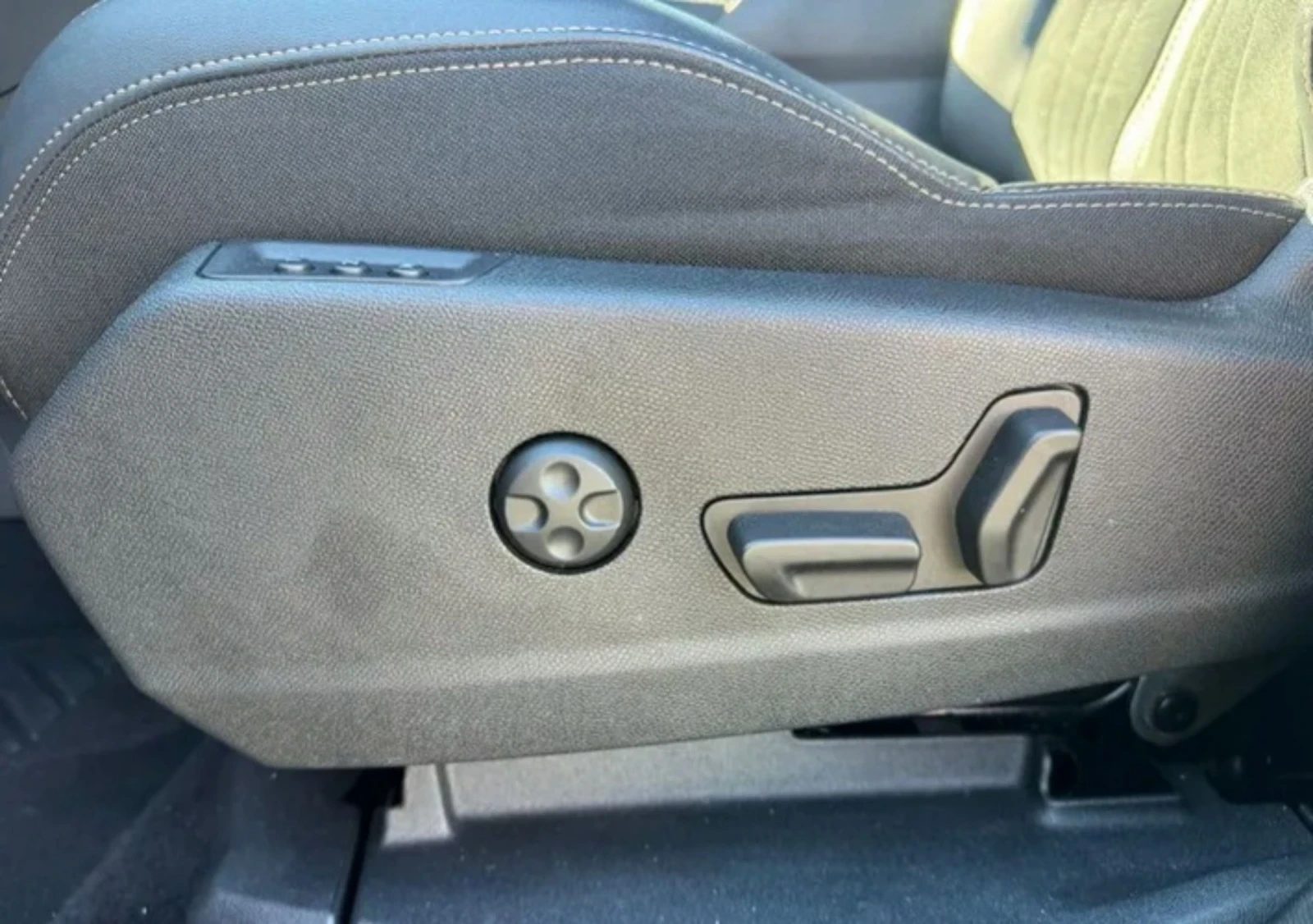 Peugeot 3008 1.5GT BLACK PACK BlueHdi EAT8 | Mobile.bg � ����������� 9