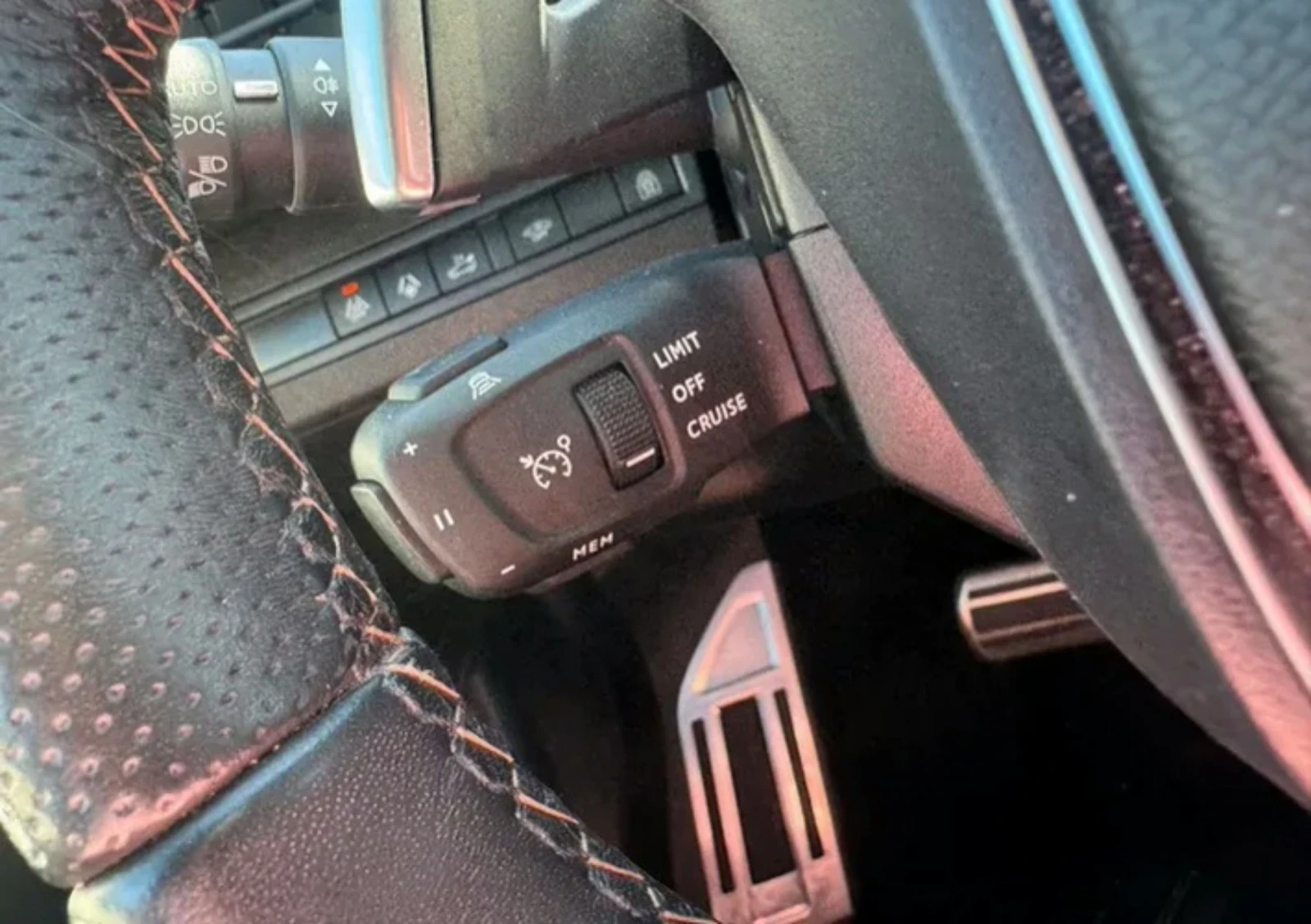 Peugeot 3008 1.5GT BLACK PACK BlueHdi EAT8 | Mobile.bg � ����������� 10