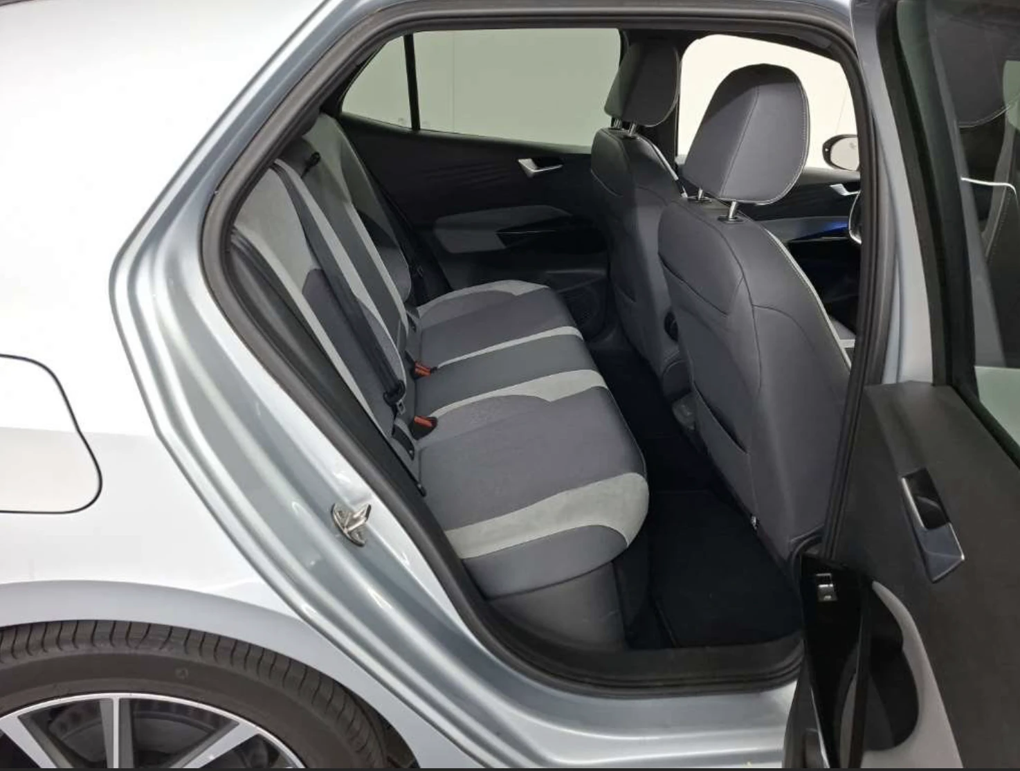 VW ID.3 Business, снимка 5 - Автомобили и джипове - 54749035