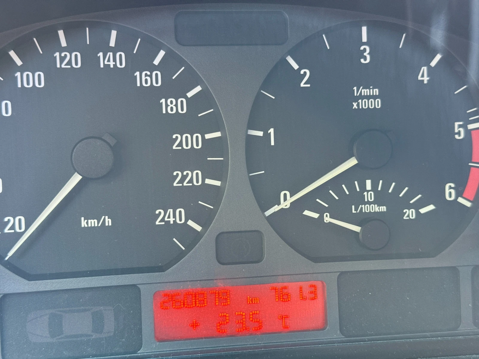 BMW 320 E46, снимка 12 - Автомобили и джипове - 55051215