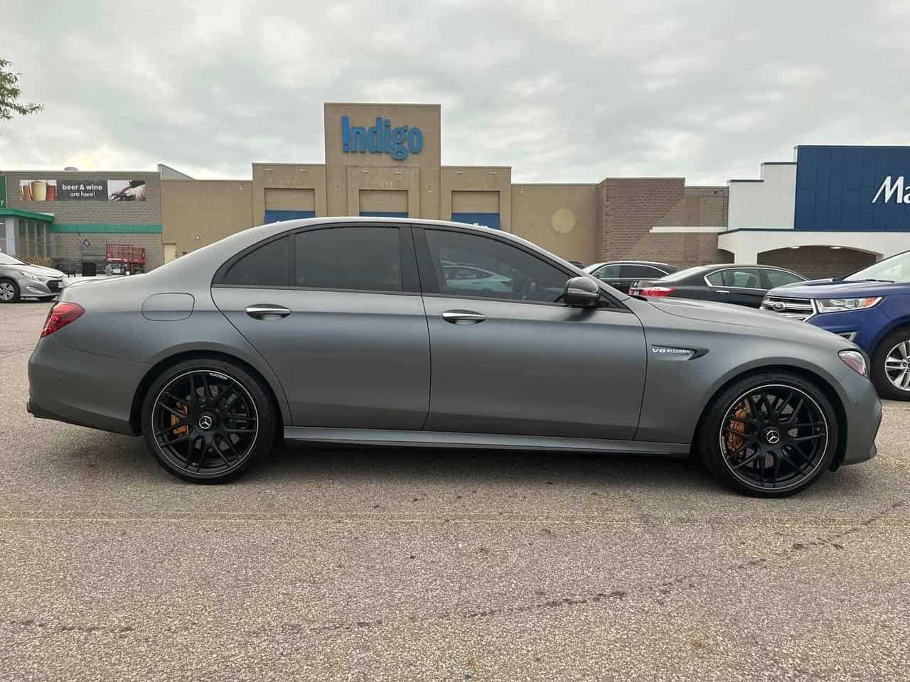 Mercedes-Benz E 63 AMG S * CARFAX * ОБДУХВАНЕ * ДИСТРОНИК * , снимка 3 - Автомобили и джипове - 55185466