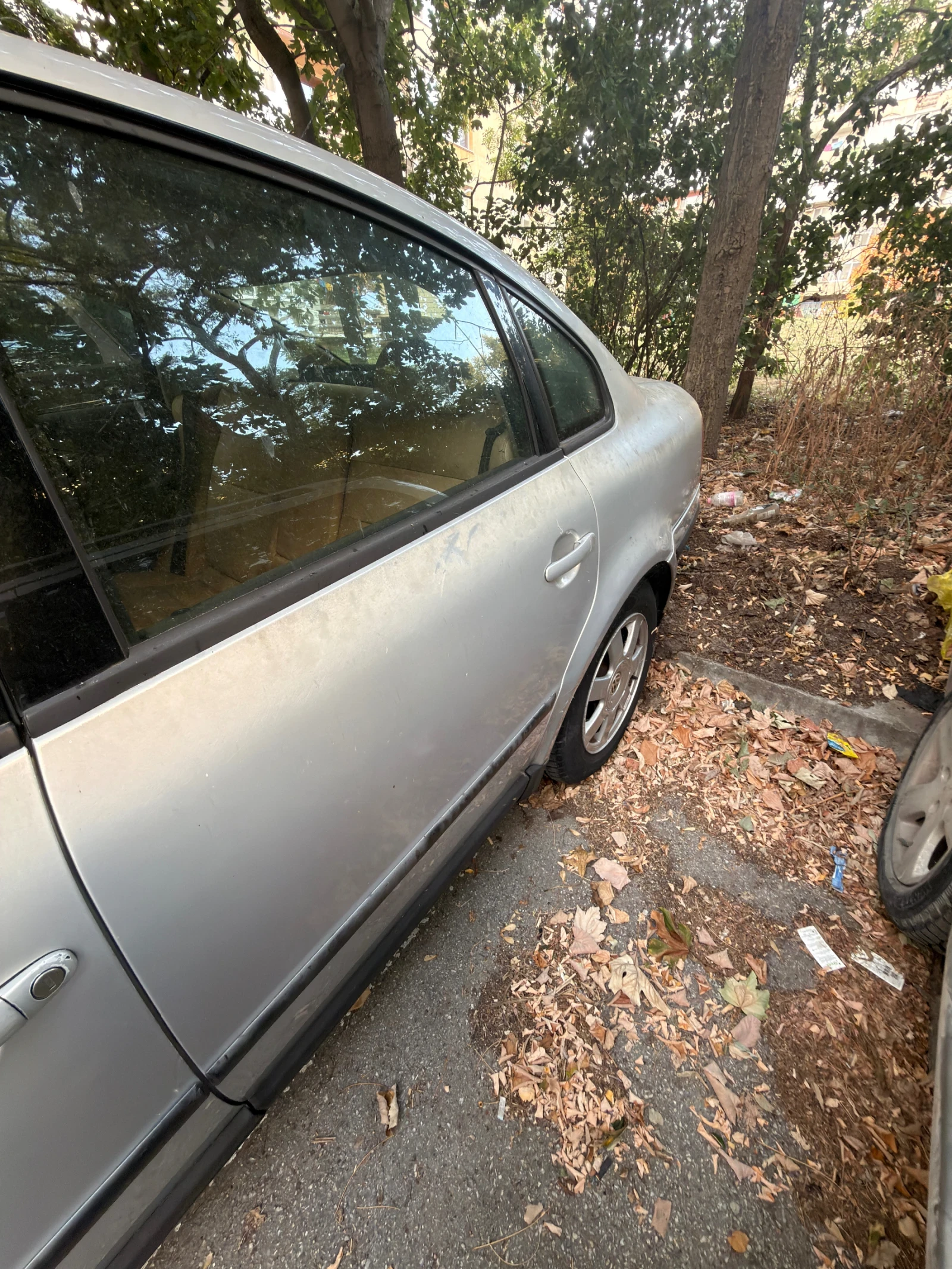 VW Passat, снимка 5 - Автомобили и джипове - 55780358