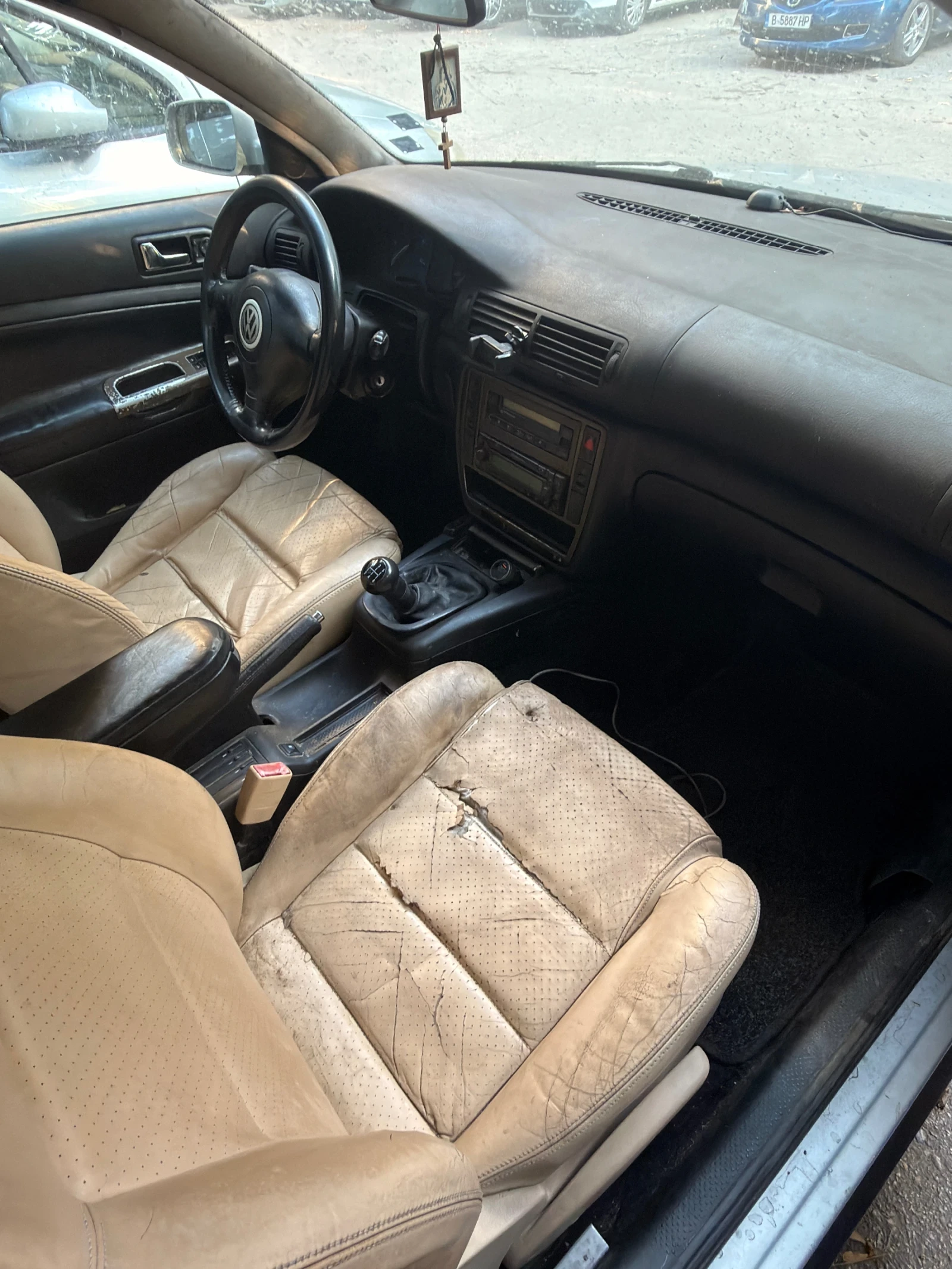 VW Passat, снимка 7 - Автомобили и джипове - 55780358