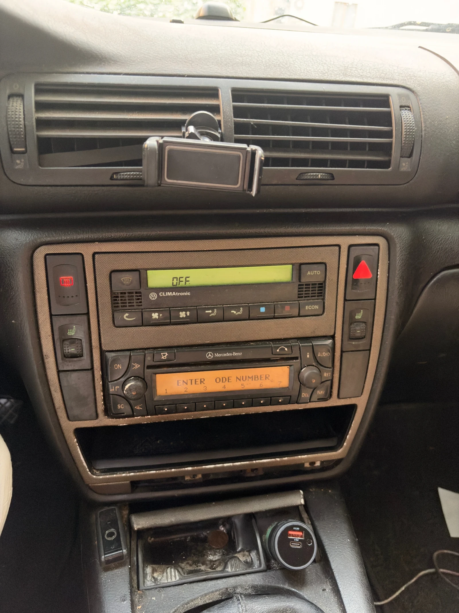 VW Passat, снимка 13 - Автомобили и джипове - 55780358
