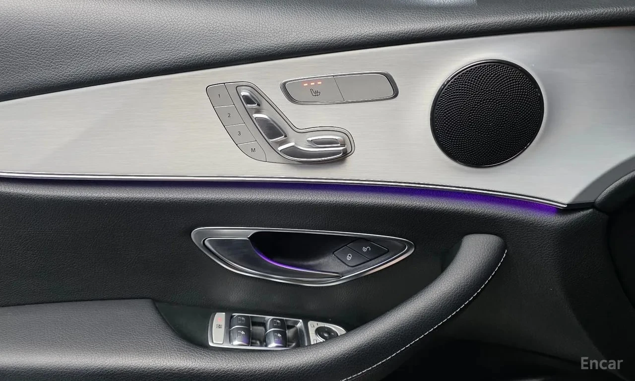 Mercedes-Benz E 250 * E250 Avantgarde* АВТОКРЕДИТ* , снимка 12 - Автомобили и джипове - 55989930