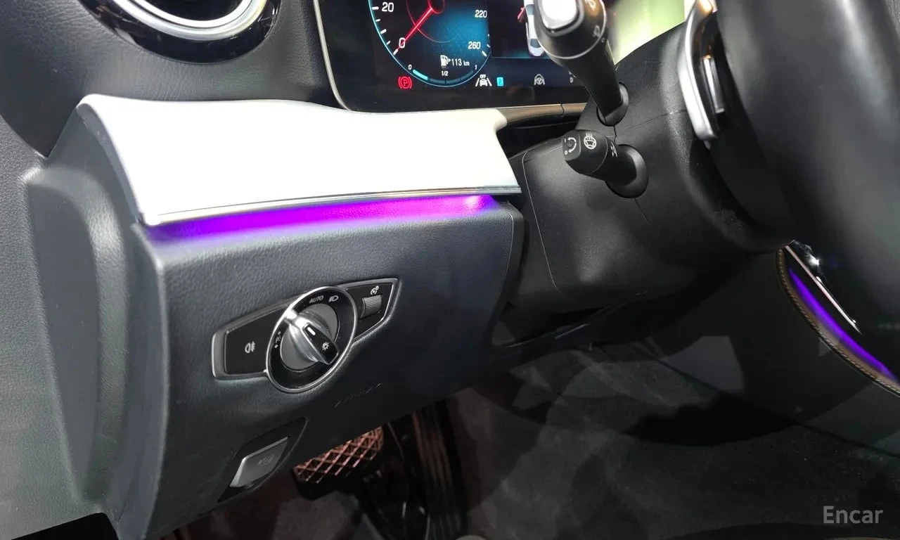 Mercedes-Benz E 250 * E250 Avantgarde* АВТОКРЕДИТ* , снимка 13 - Автомобили и джипове - 55989930