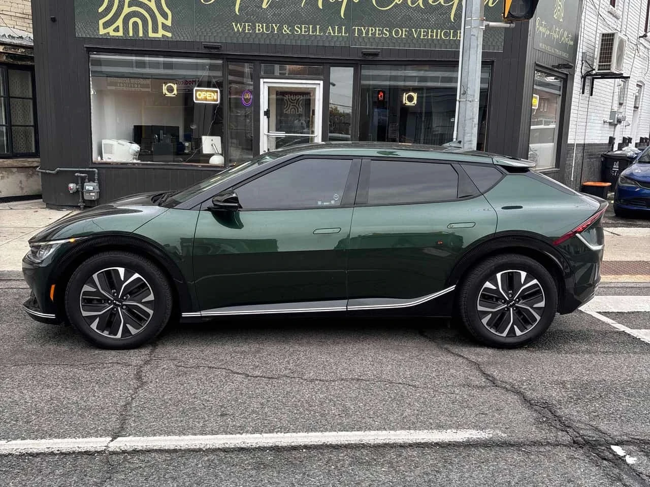 Kia EV6 Long Range  CARFAX, снимка 2 - Автомобили и джипове - 56462646