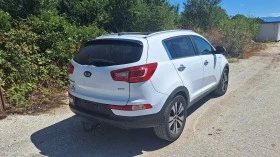 Kia Sportage 2.0 d НА ЧАСТИ, снимка 4