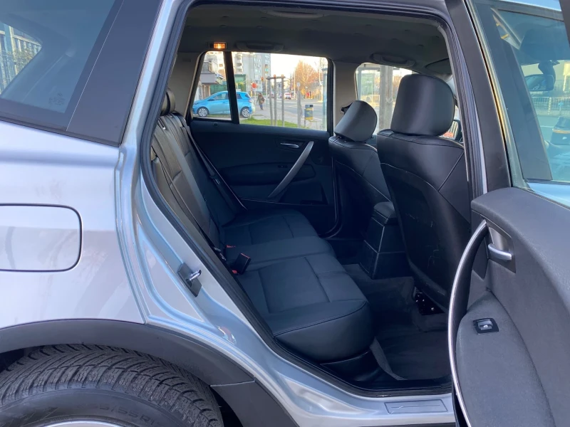BMW X3 2.0D/4x4, снимка 11 - Автомобили и джипове - 52637183