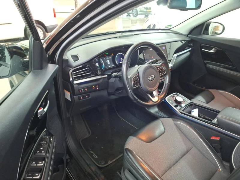 Kia Niro 65 kWh Dynamic Line Очакван внос реални километри, снимка 9 - Автомобили и джипове - 52751833